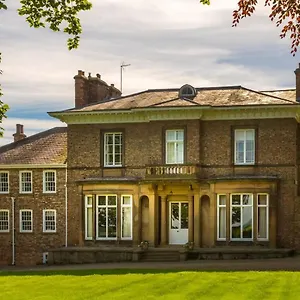 The Wing At Brook Hall Nr York & Leeds - Free Hot Tub Holiday home Tadcaster